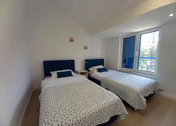 Apartment Marija By The Malinska